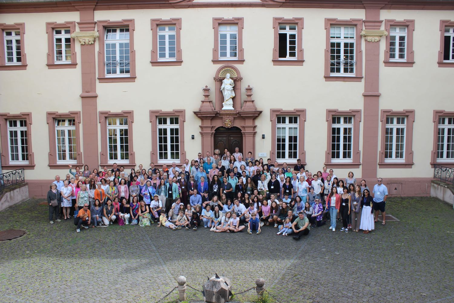 Photo of Zheng and Dr. Bluvshtein